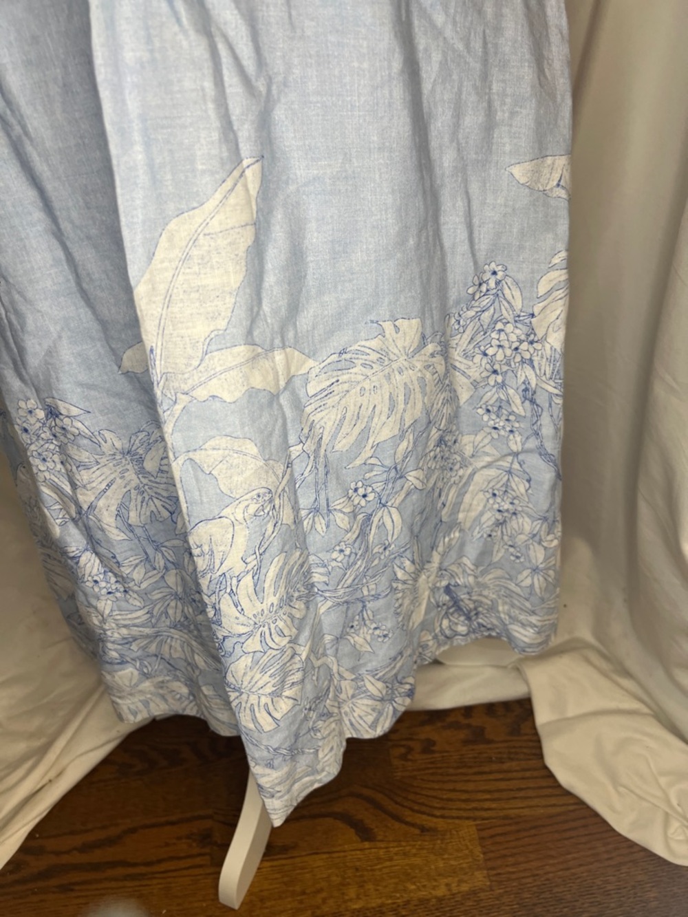 Tommy Bahama Light Blue Floral Halter Linen Maxi Dress Size 4 - Picture 4 of 16